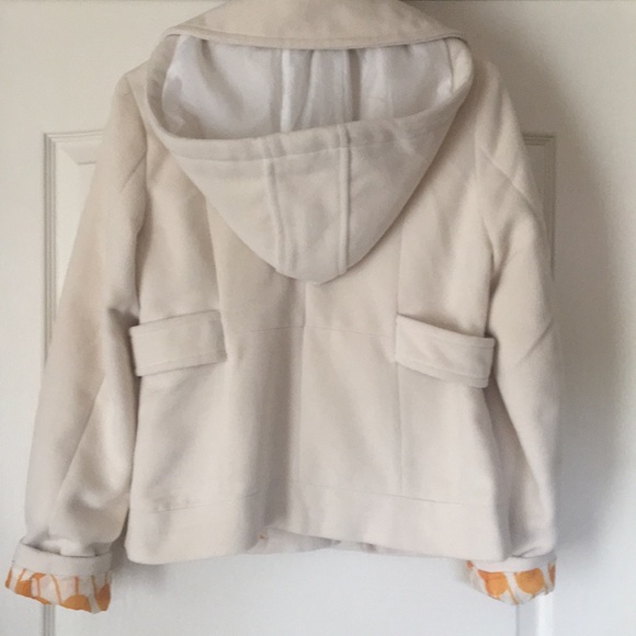 Cream Colored Tulle Coat - Picture 7 of 7